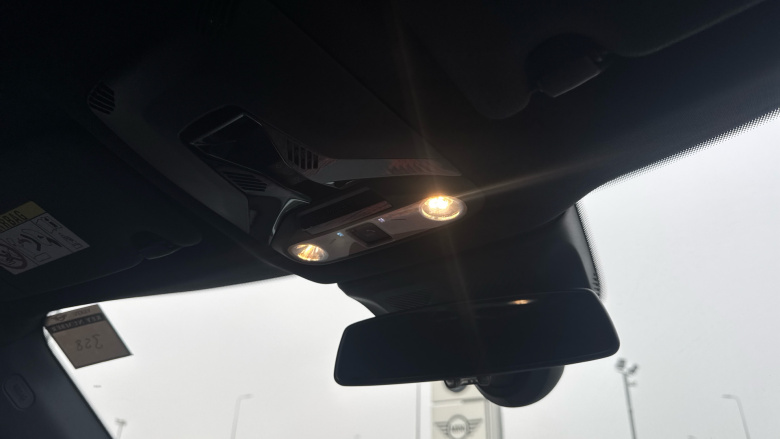 MINI Aceman 135kW E Classic 43kWh 5dr Auto Electric Hatchback